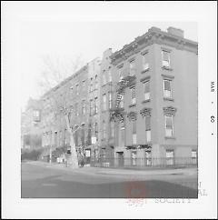 [East side of Clinton Street.]