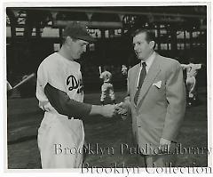 [Jim Russell receiving certificate]