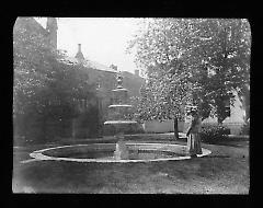 Views: U.S., Brooklyn. Brooklyn, Packer Institute. View 010: Packer - the fountain.