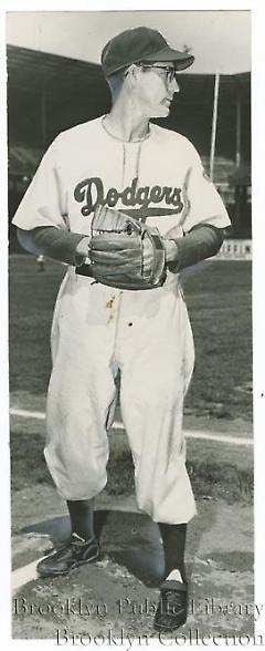 [Clyde King in pitching sequence]