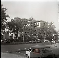 [N.E. corner of Cortelyou Road.]